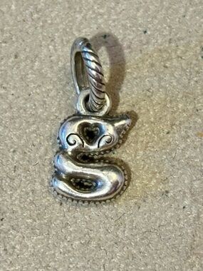 🆕Listing! Brighton Alphabet Collection letter g Silver initial charm Retired